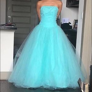 Prom dress